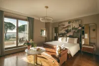 Castelfalfi Hotels in Montaione