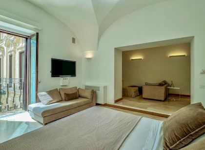 Santacroce Luxury Rooms