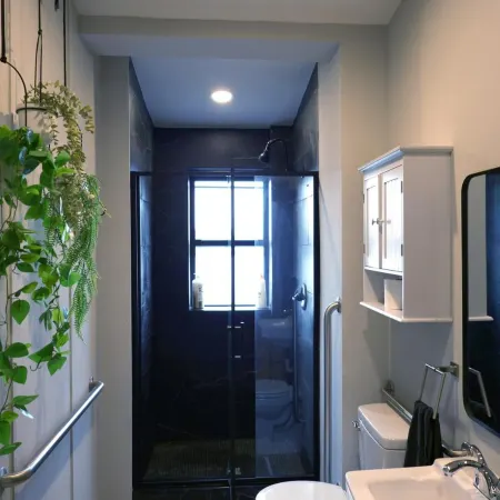 Bright & New Room Shared Apartment NYC Bus