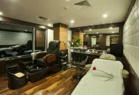 Ramada by Wyndham Alleppey - ที่มีสปา