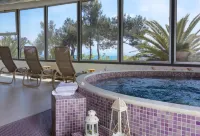 Alexandra Beach Spa Resort - Bathtub