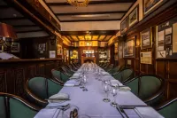 Petwood Hotel - parking