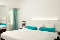 Trupial Hotel & Casino