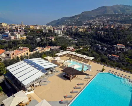 月谷大酒店 維科埃昆塞酒店