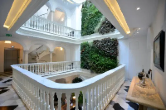 艾爾阿瑪多帕拉西奧酒店 加的斯省酒店