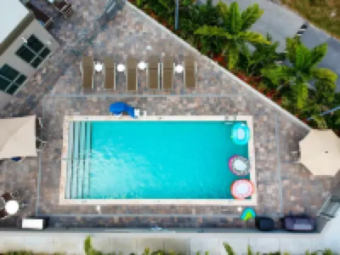 วินเกท บายวินด์แฮม สนามบินไมอามี โรงแรมในดอรัล