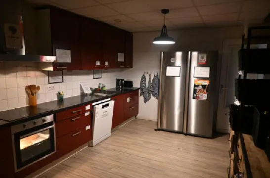 Dutchies Hostel Отели рядом со станцией Слотердижская станция