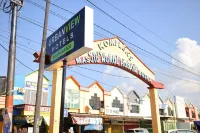 Urbanview Hotel Eropa Maros Near Sultan Hasanuddin Airport by RedDoorz Hotels in Maros Regency