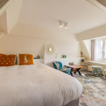 Lot Hotel