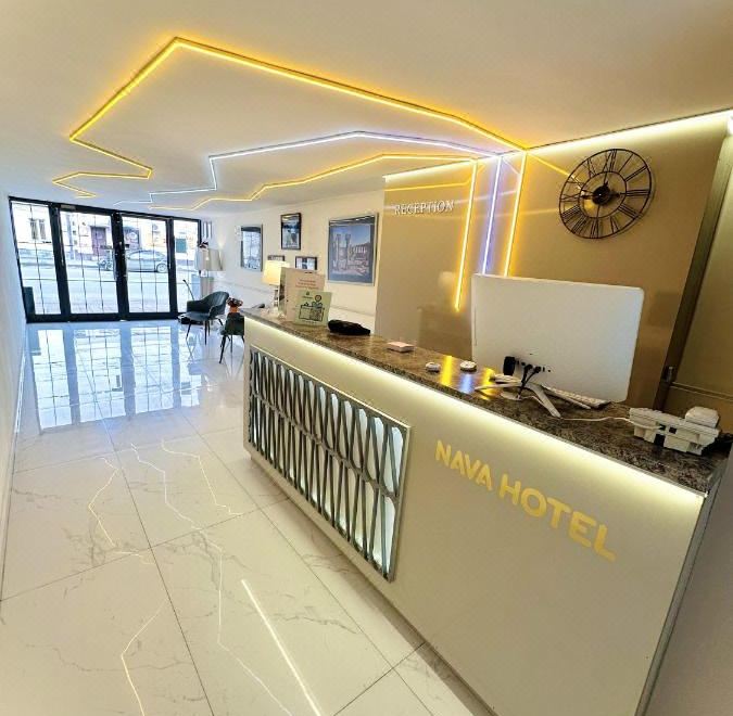 3. 나바 호텔 예레..