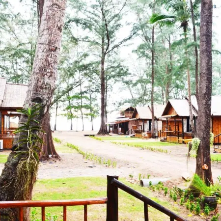 Eco Lanta Hideaway Beach Resort