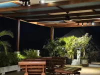 Villa Casablanca Surf Keramas Hotels in der Nähe von Strand Lebih