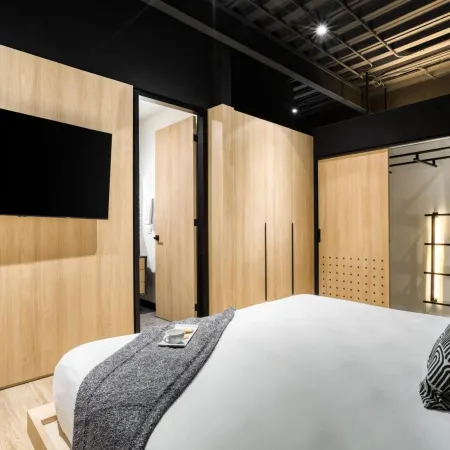 Downtown Designer Apartments by Uliv