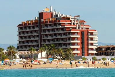 Aparthotel Acualandia Hotels near El Parc d'Artilleria