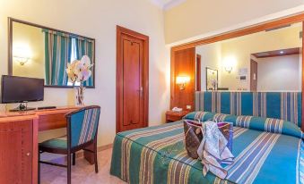 2. 라엘리 호텔 룩..