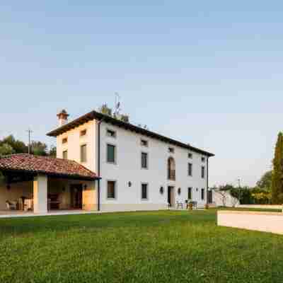 Tenuta Castagnera Hotel Exterior