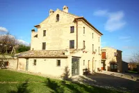 I Sassi di San Giuseppe Các khách sạn ở Loro Piceno