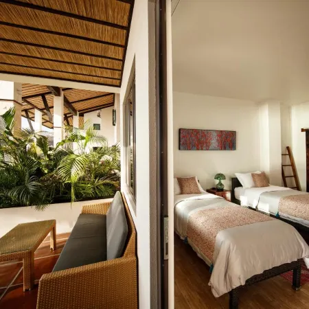 Emoha Dive Resort