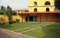 Hotel Oaxtepec Hotels near Capilla del Barrio de Santa Ana