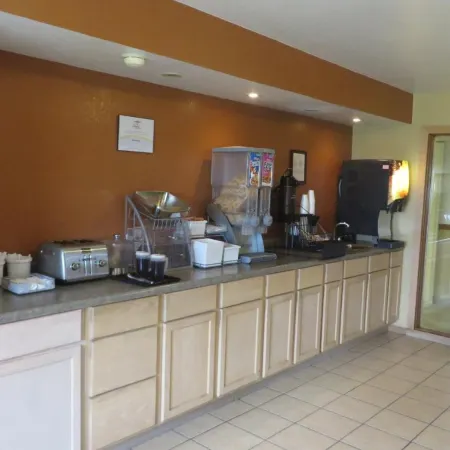 Western Inn & Suite Grinnell IA