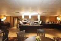Pomeroy Inn & Suites at Olds College - breakfast