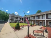 Elk Inn Motel Hotels in Elkin