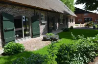 Erfgoed & Logies Den Heijkant Hotels in Moergestel