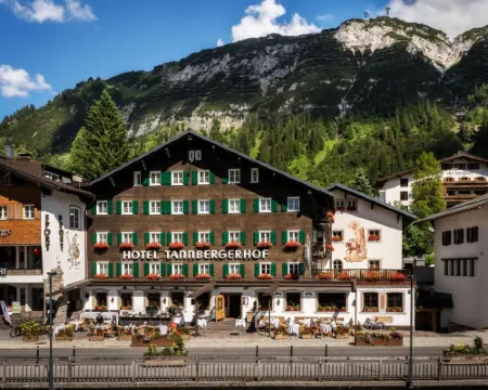 Hotel Tannbergerhof im Zentrum Von Lech Hotels in Lech