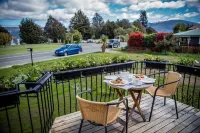 Kea by the Lake Hotels in Manapouri