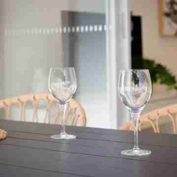 The Alta Apartments by Urban Rest Dining/Meeting Rooms