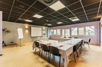 The Originals City Hôtel Éclipse Lyon Est Hotels in Neyron