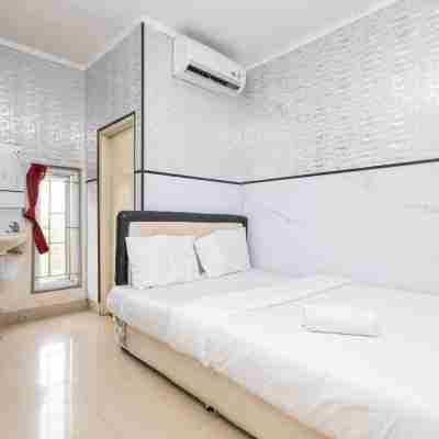 Alfa Guesthouse Serpong Mitra RedDoorz Rooms