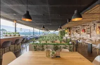 Hotel Velero - Parking