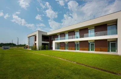 Outlet Hotel Polgár Hotels in Тисауйварош