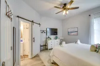Cloud 9 on the Gulf, 1 Mi to Beach Pet Friendly