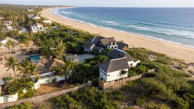 Pura Vida Tofo Beach Houses