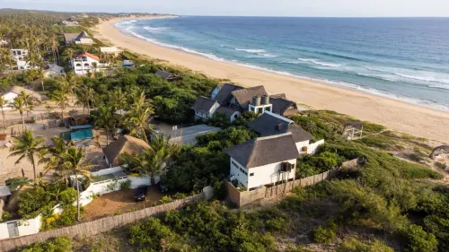 Pura Vida Tofo Beach Houses Hotel a Tofo