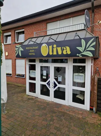 Hotel Restaurant Oliva Отели в г. Нордвальде