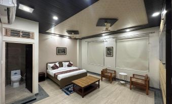 Rao Jagveer Home Stay