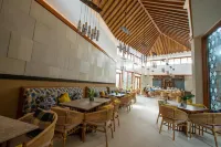 Alima ARQ Beach Resort - breakfast