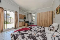 Phindulo Bed and Breakfast - No Loadshedding, Smart TVs & unlimited free fibre wifi - Wifi