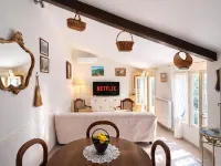 La Petite Maison Abigail, Peaceful home in Avignon Hotels in Avignon