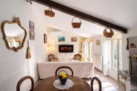 La Petite Maison Abigail, Peaceful home in Avignon