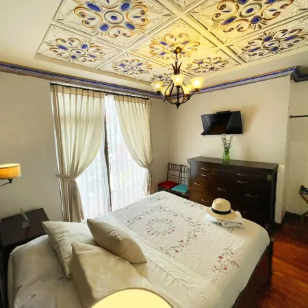 Hotel Azul de la Plaza by Chat Noir