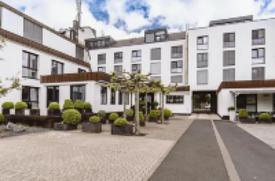 &Repeat Köln Airport