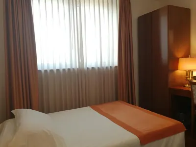 Hotel Marconi Hotel dekat Casone Ramei