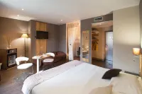 Charme et Caractère le Turenne Hotels in Puy-d'Arnac