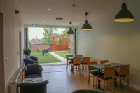 Oscar Lodge Hotels in Moulton