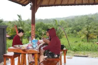 Sebrang Hills Bungalow
