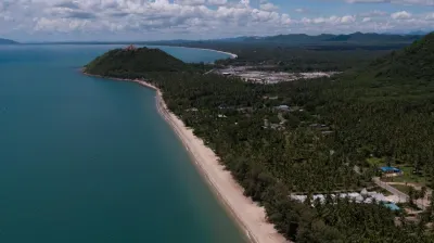 Resto Sea Resort - Baan Krut Hotels near Baan Krood Beach